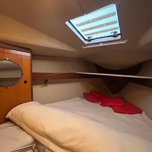 https://porto-antico-boat-genoa.hotelitalianriviera.com