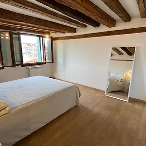 rooftop-3999.hotelslidodijesolo.com/